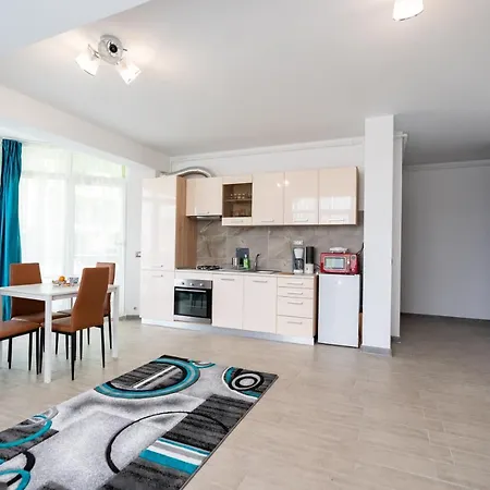 San Francisco Pool & Mamaia Nord Apartmán