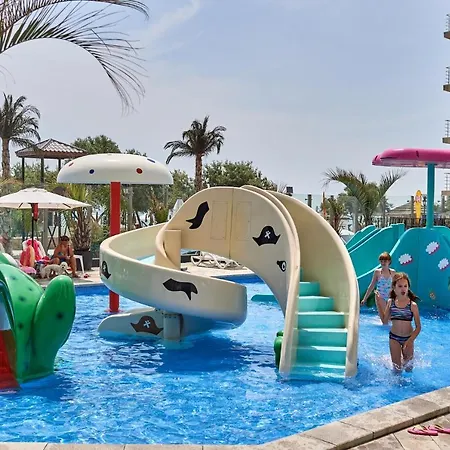 San Francisco Pool & Spa Mamaia Nord Navodari